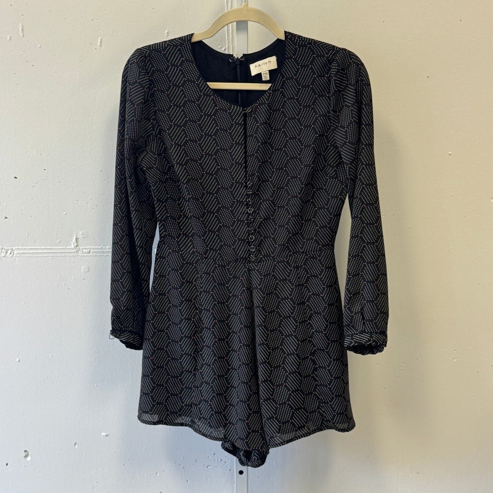 Anthropologie Harlyn Petite Black Geometric Print Long Sleeve Romper V-Neck XSP